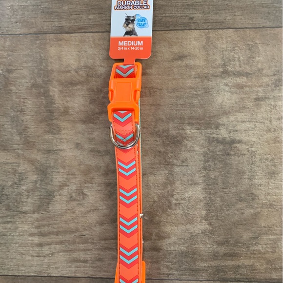 New petmate Easy clean durable dog colllar medium - Picture 2 of 5